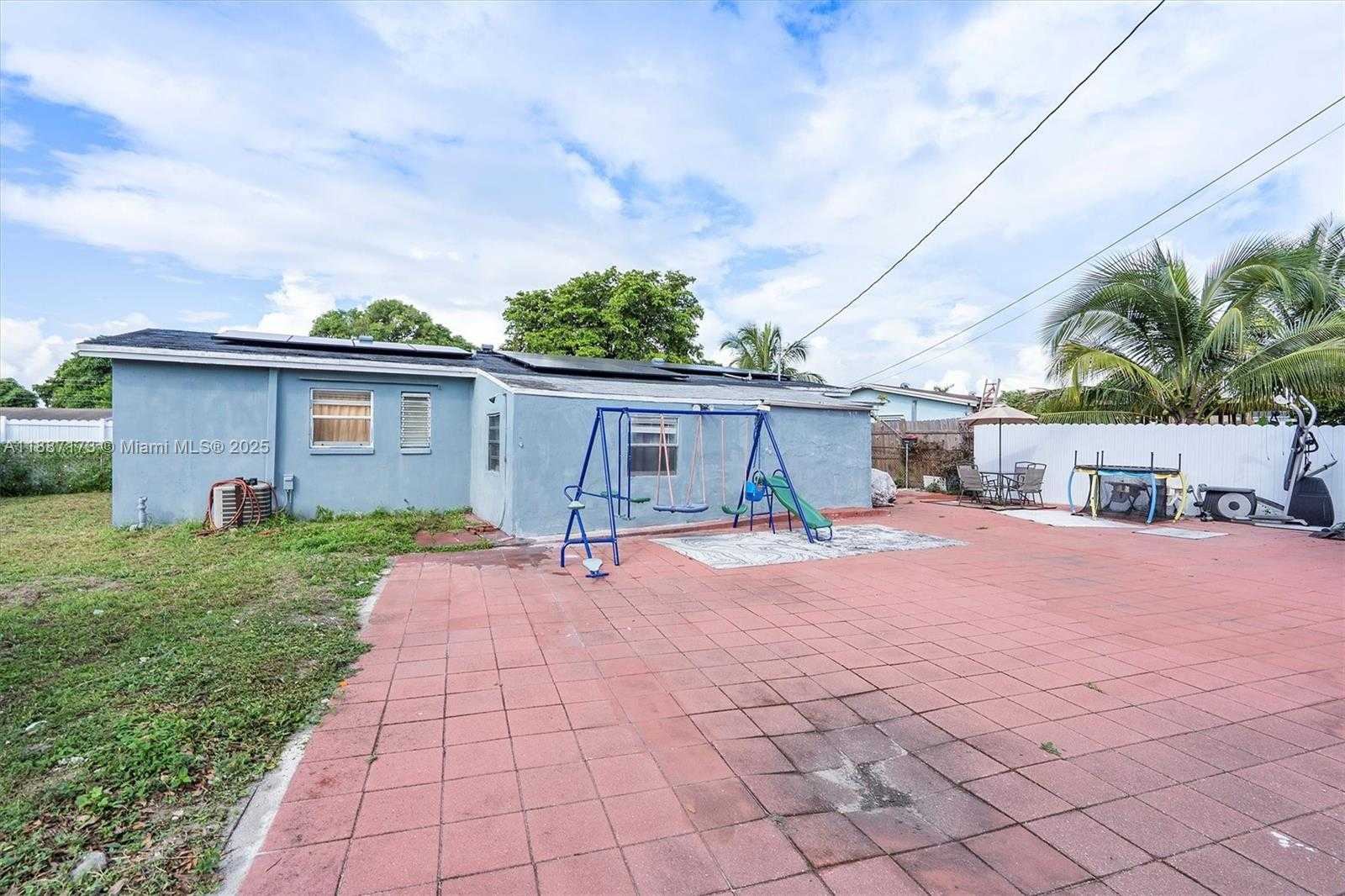 Small Image of 1840 NORTH WEST 33RD TER, Lauderhill Number 20