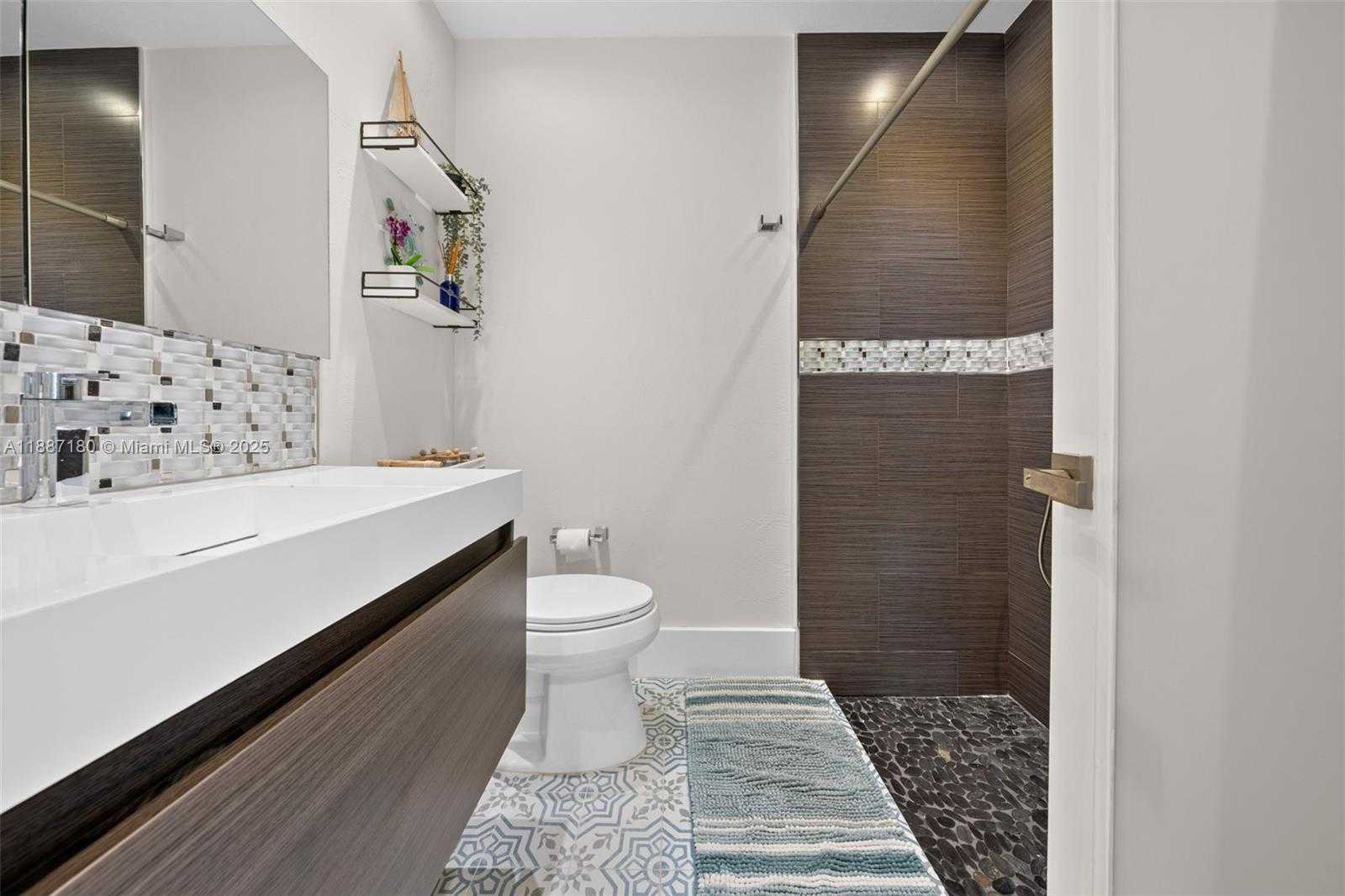 Small Image of 6420 SOUTH WEST 63RD TER, South Miami Number 20
