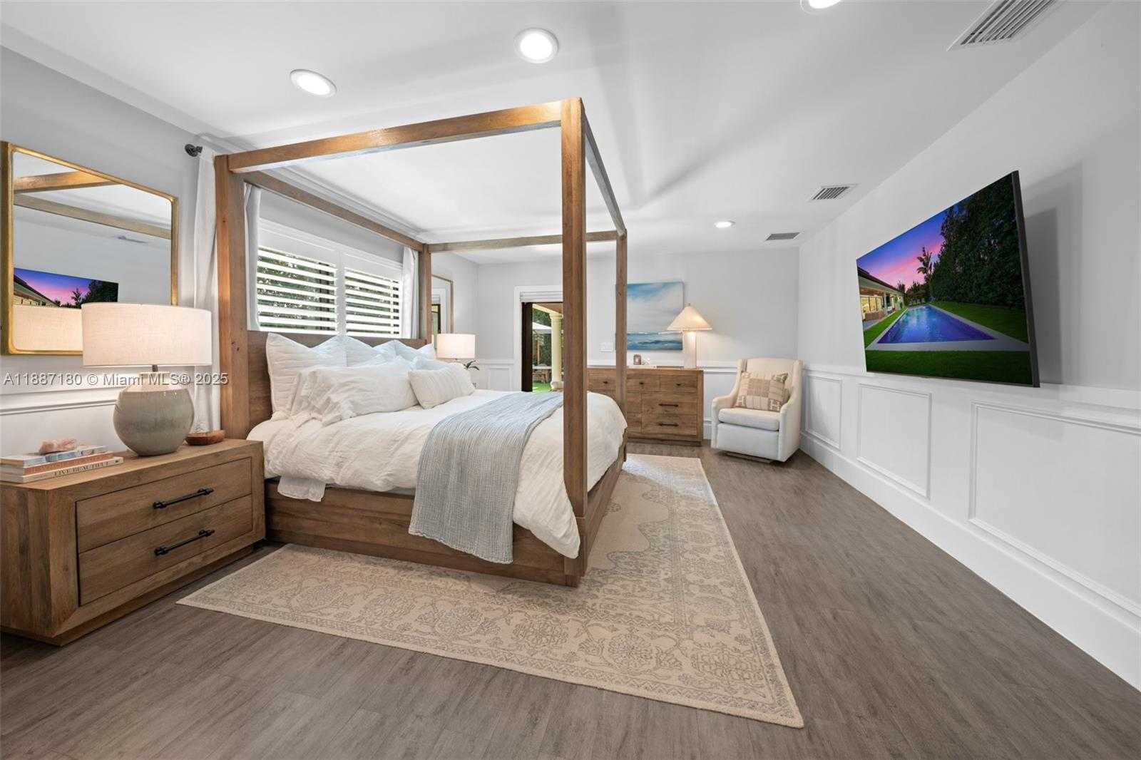 Small Image of 6420 SOUTH WEST 63RD TER, South Miami Number 22