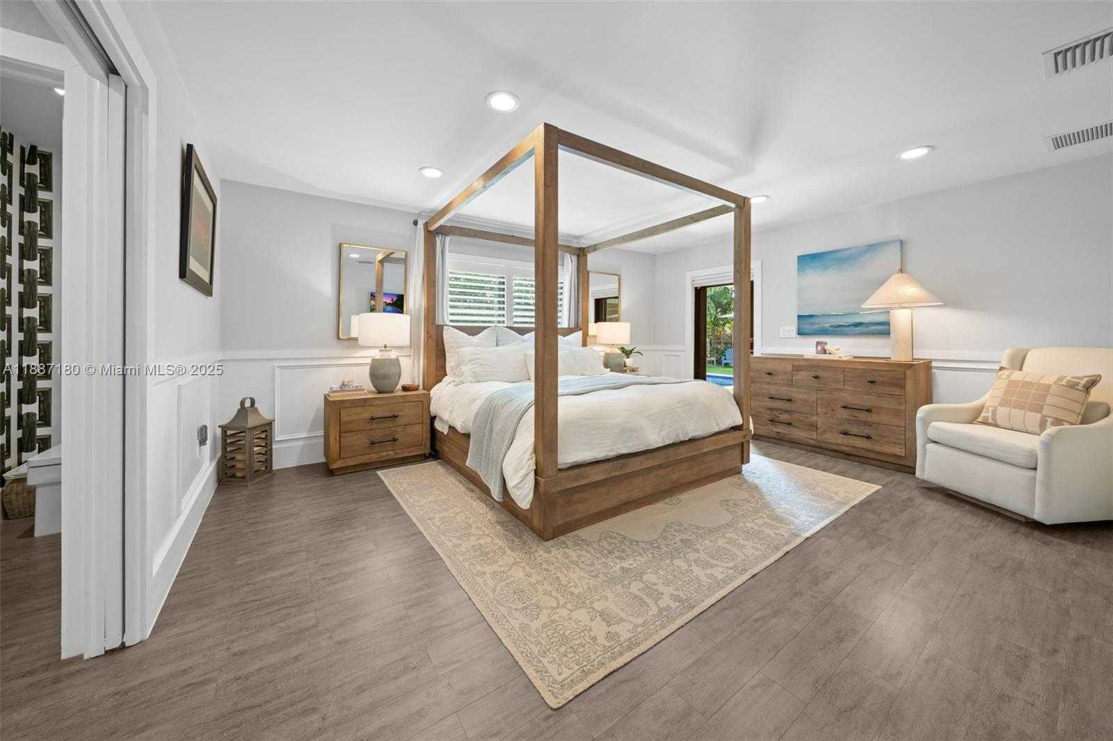 Small Image of 6420 SOUTH WEST 63RD TER, South Miami Number 23