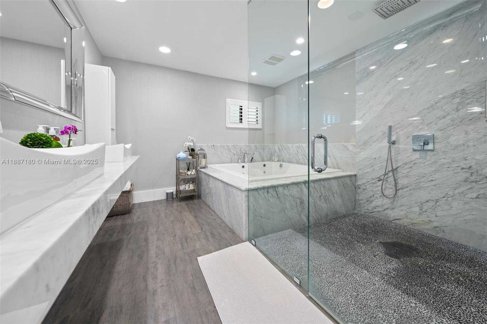 Small Image of 6420 SOUTH WEST 63RD TER, South Miami Number 28