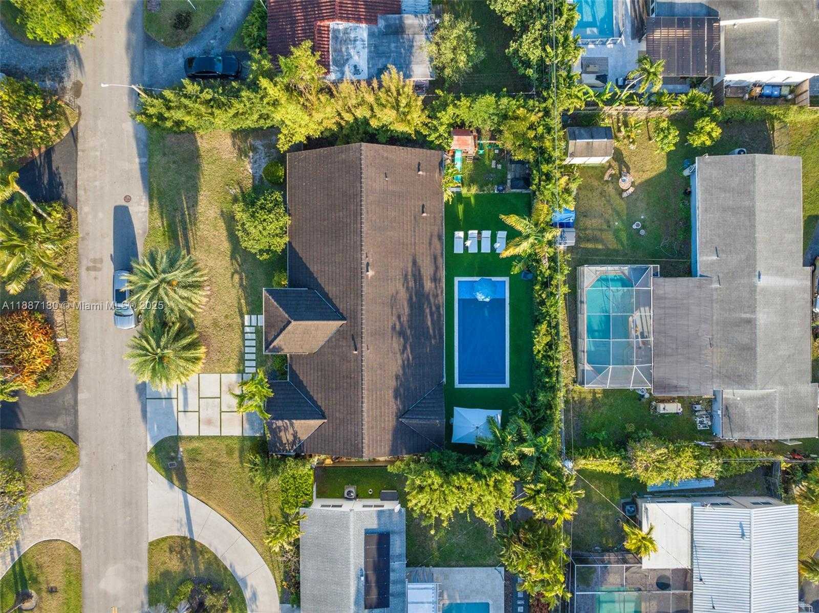 Small Image of 6420 SOUTH WEST 63RD TER, South Miami Number 37