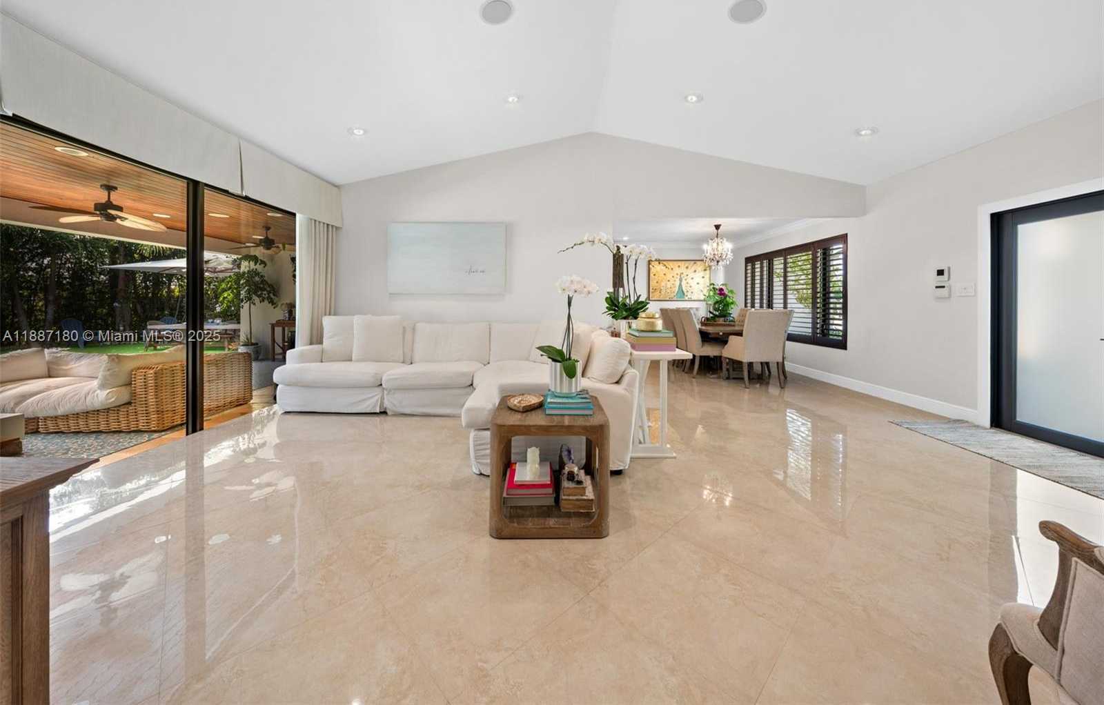 Small Image of 6420 SOUTH WEST 63RD TER, South Miami Number 8