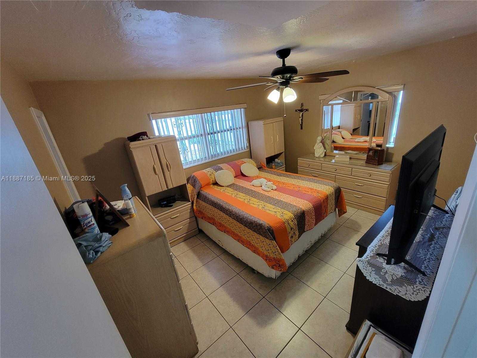 Small Image of 17231 NORTH WEST 53RD PL, Miami Gardens Number 11