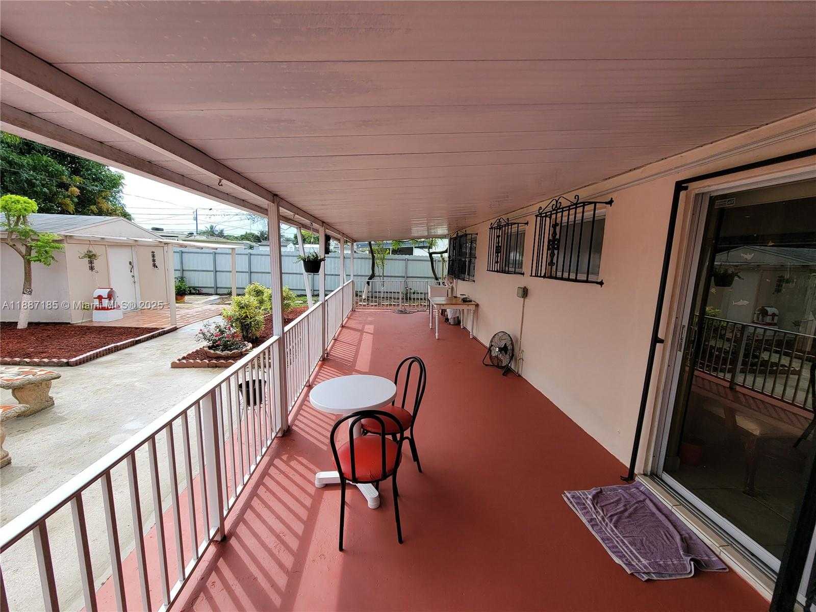 Small Image of 17231 NORTH WEST 53RD PL, Miami Gardens Number 23