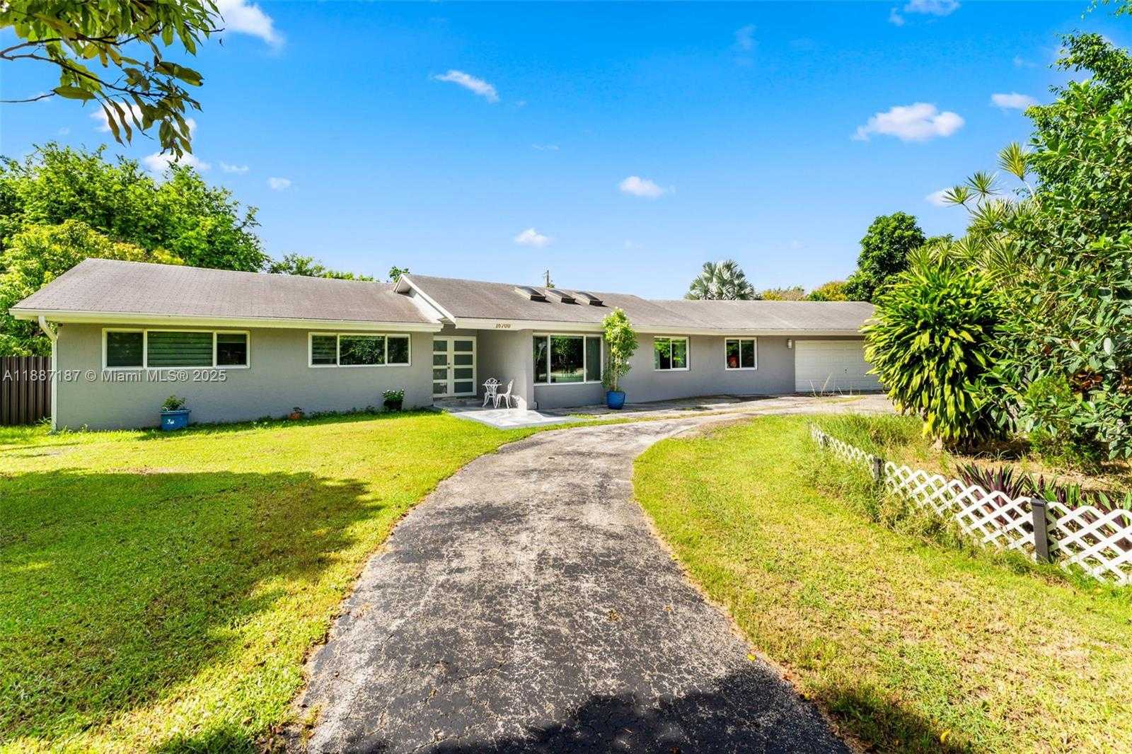 Small Image of 16700 SOUTH WEST 272ND ST, Homestead Number 2