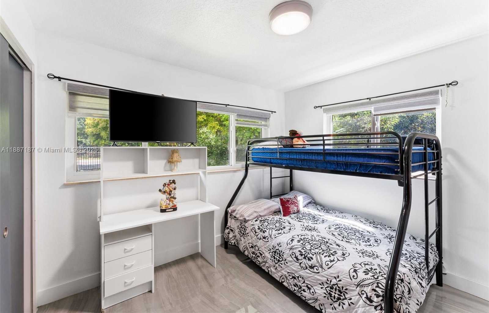 Small Image of 16700 SOUTH WEST 272ND ST, Homestead Number 20