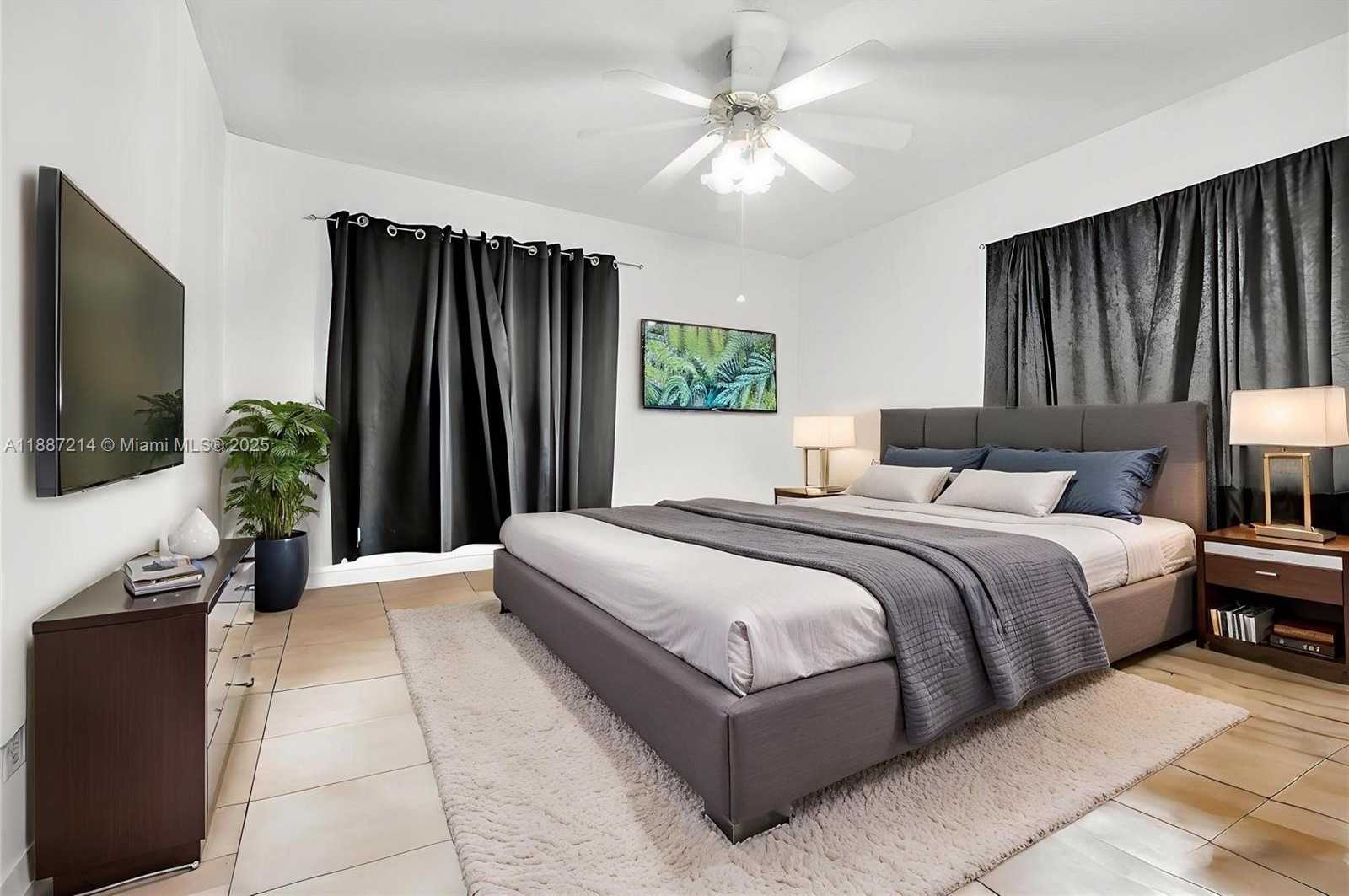 Small Image of 2024 ALTON, Miami Beach Number 25