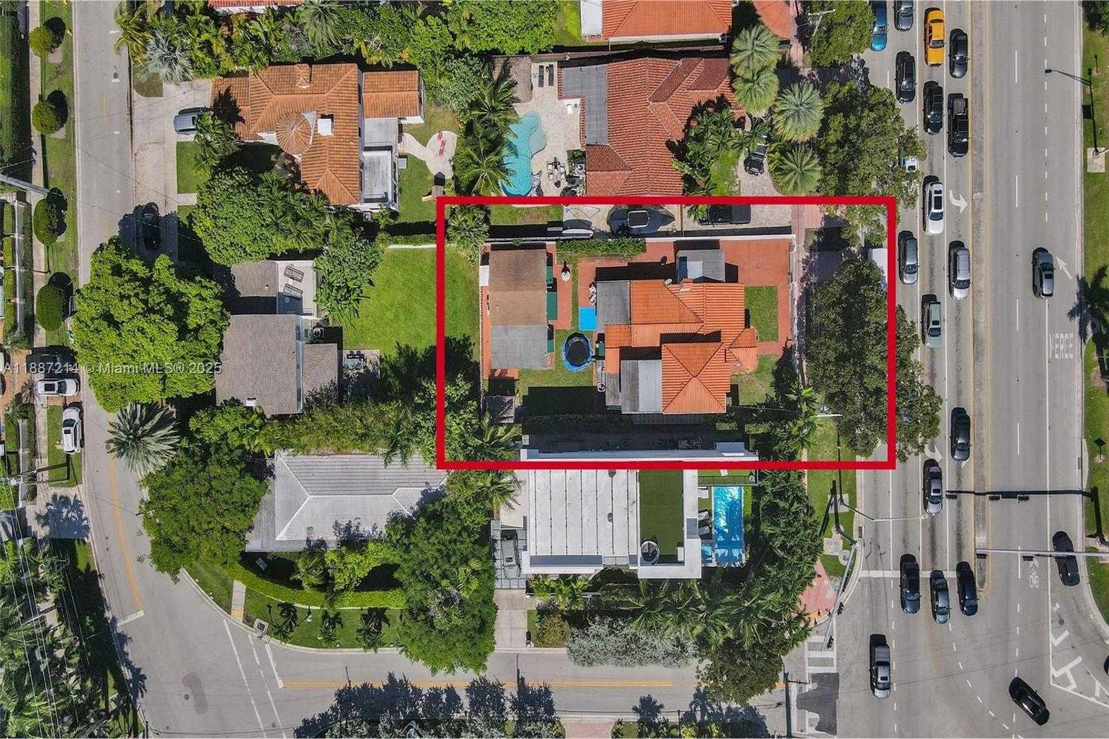 Small Image of 2024 ALTON, Miami Beach Number 3