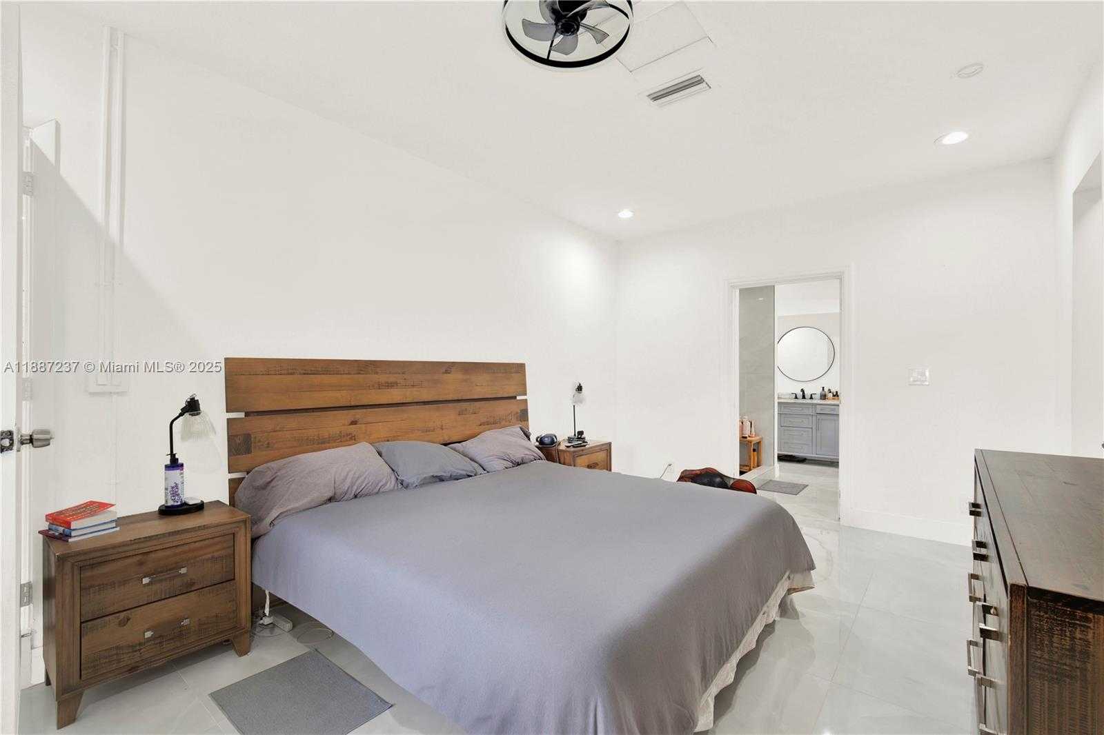 Small Image of 8780 SOUTH WEST 200TH ST, Cutler Bay Number 16