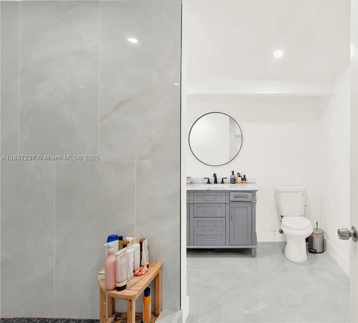 Small Image of 8780 SOUTH WEST 200TH ST, Cutler Bay Number 17