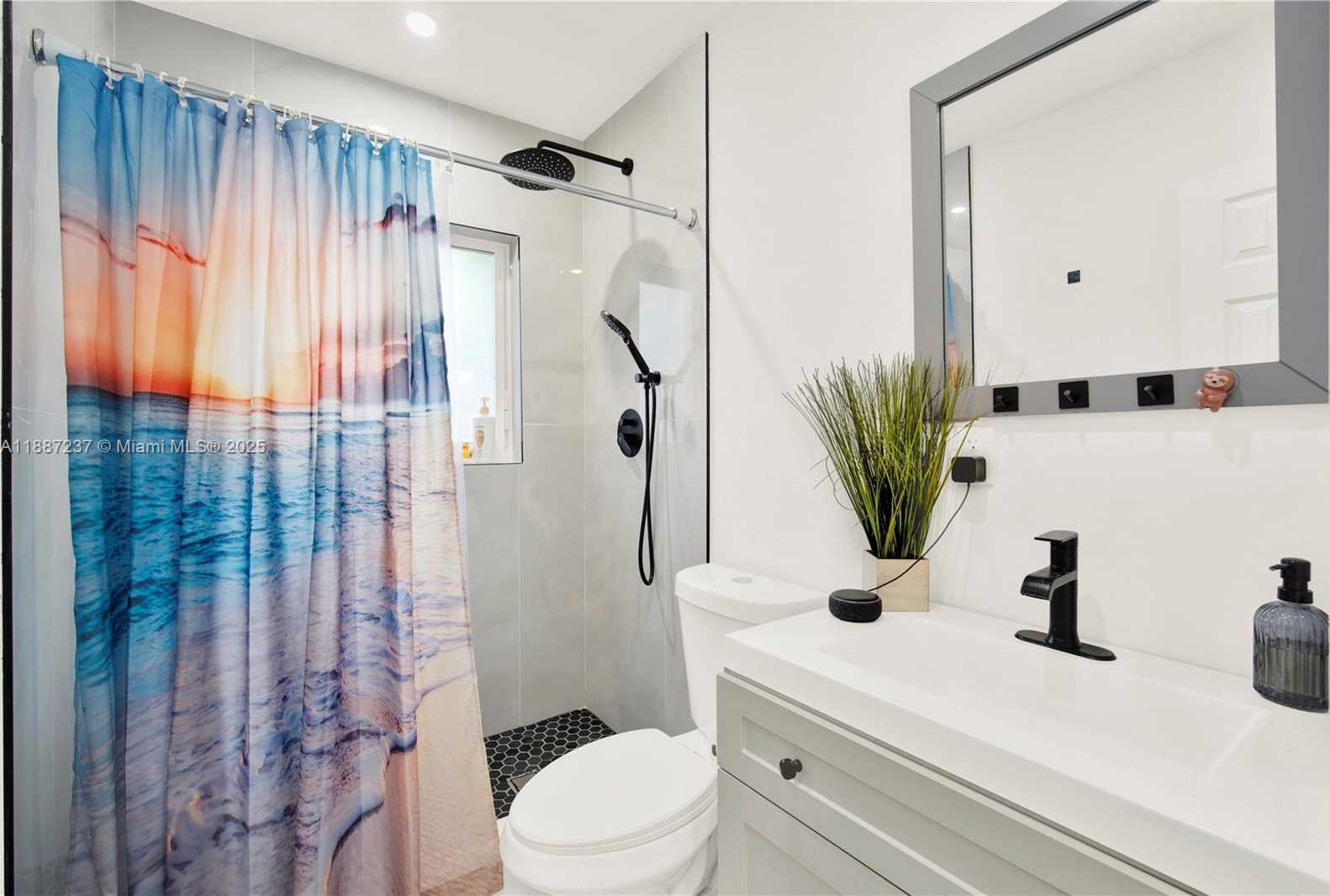 Small Image of 8780 SOUTH WEST 200TH ST, Cutler Bay Number 24