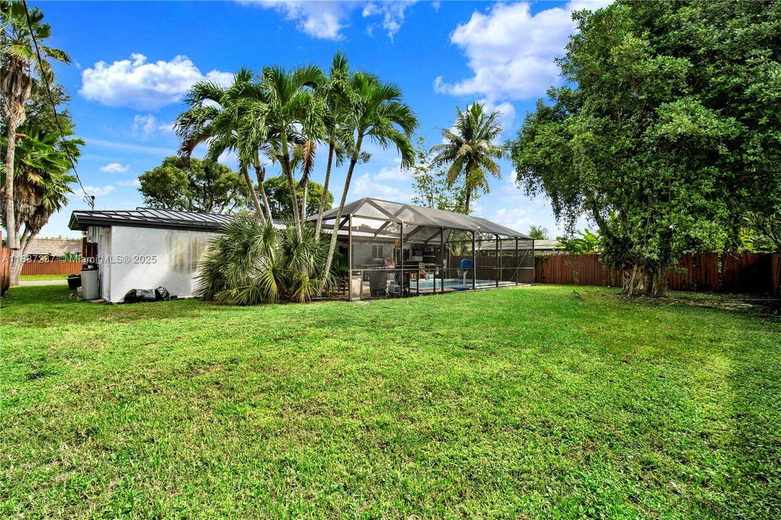 Small Image of 8780 SOUTH WEST 200TH ST, Cutler Bay Number 30