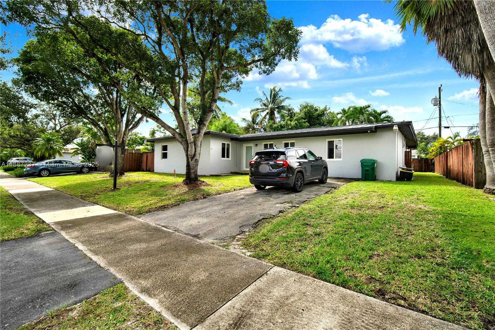 Small Image of 8780 SOUTH WEST 200TH ST, Cutler Bay Number 5