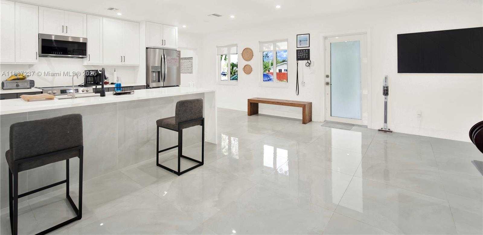 Small Image of 8780 SOUTH WEST 200TH ST, Cutler Bay Number 7