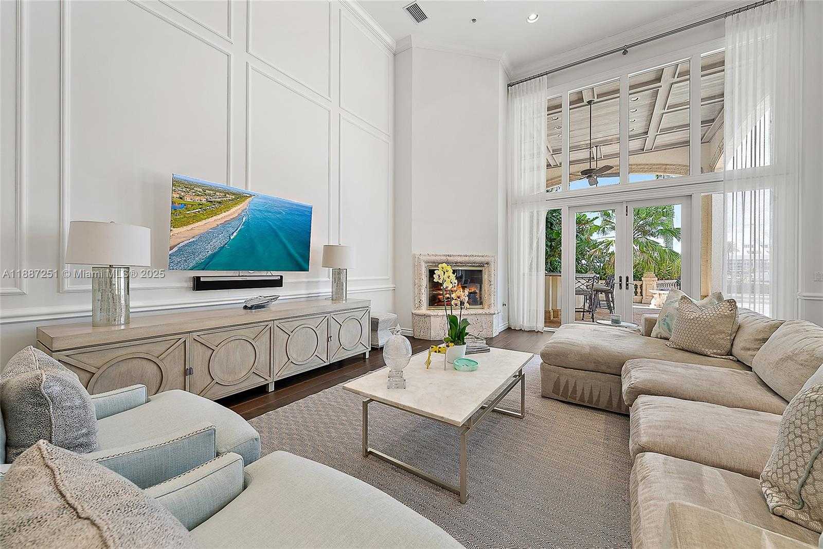Small Image of 193 SPYGLASS CT, Jupiter Number 12