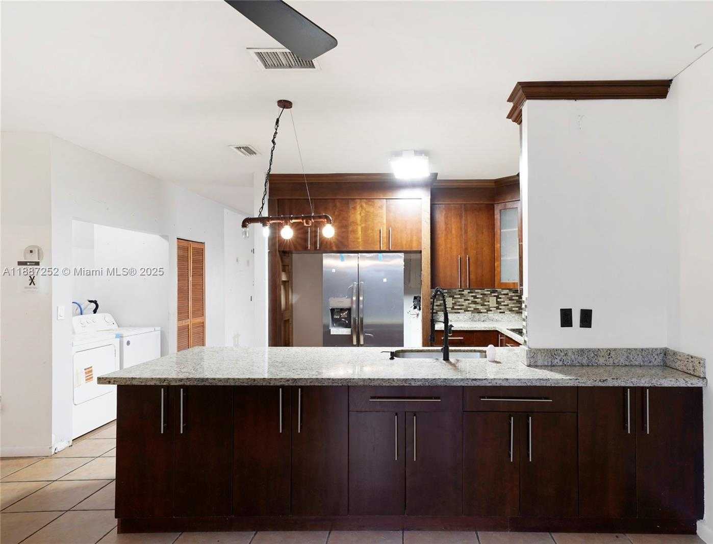 Small Image of 7978 NORTH WEST 200TH ST, Hialeah Number 10