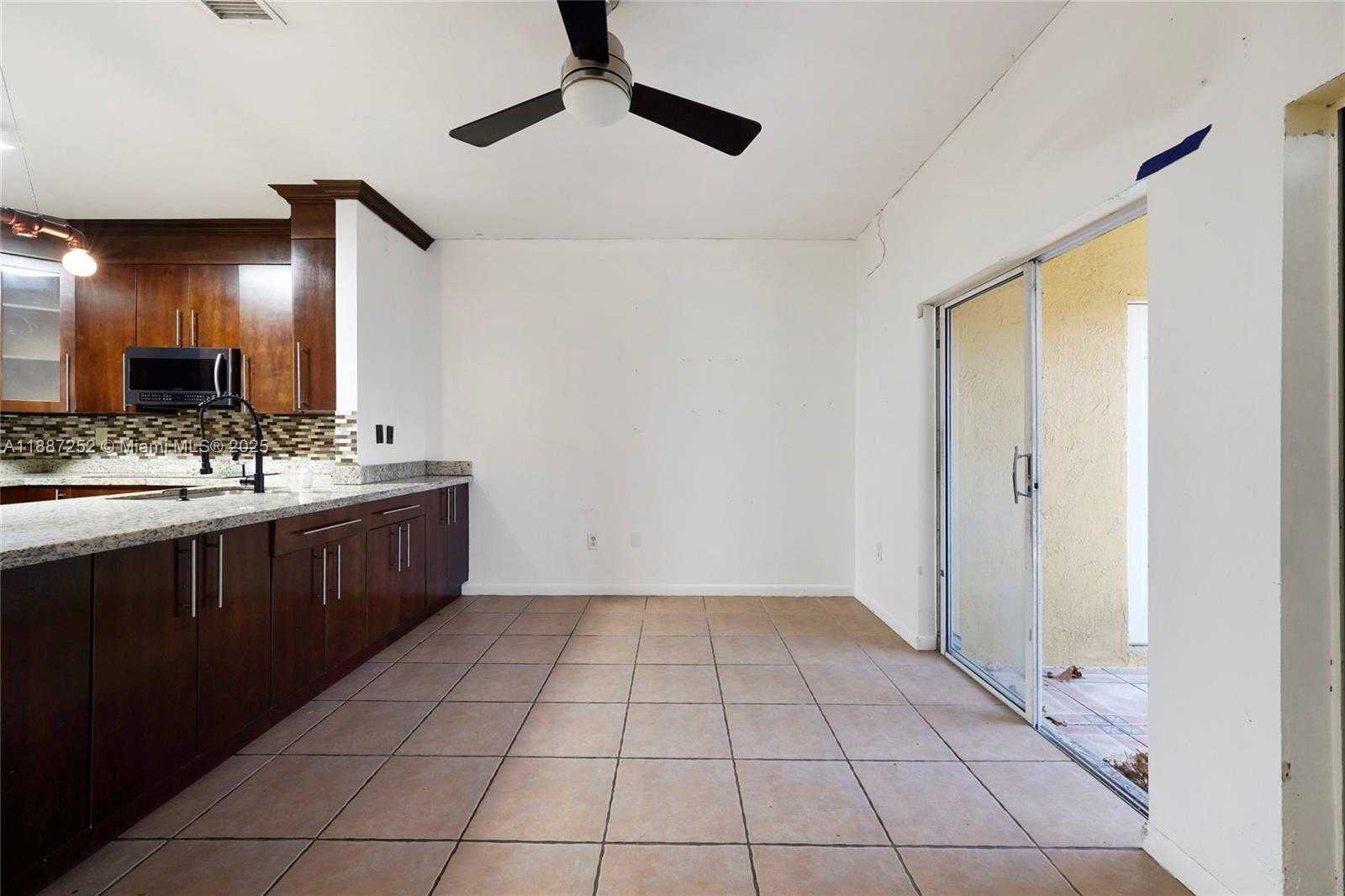 Small Image of 7978 NORTH WEST 200TH ST, Hialeah Number 11