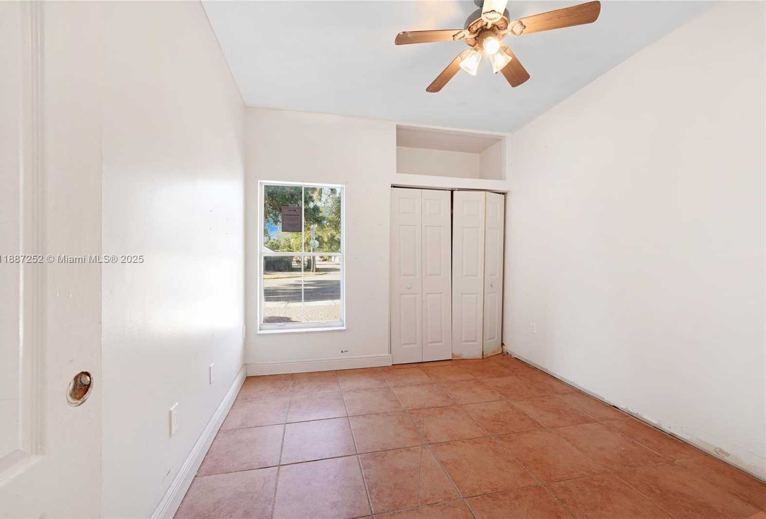 Small Image of 7978 NORTH WEST 200TH ST, Hialeah Number 16