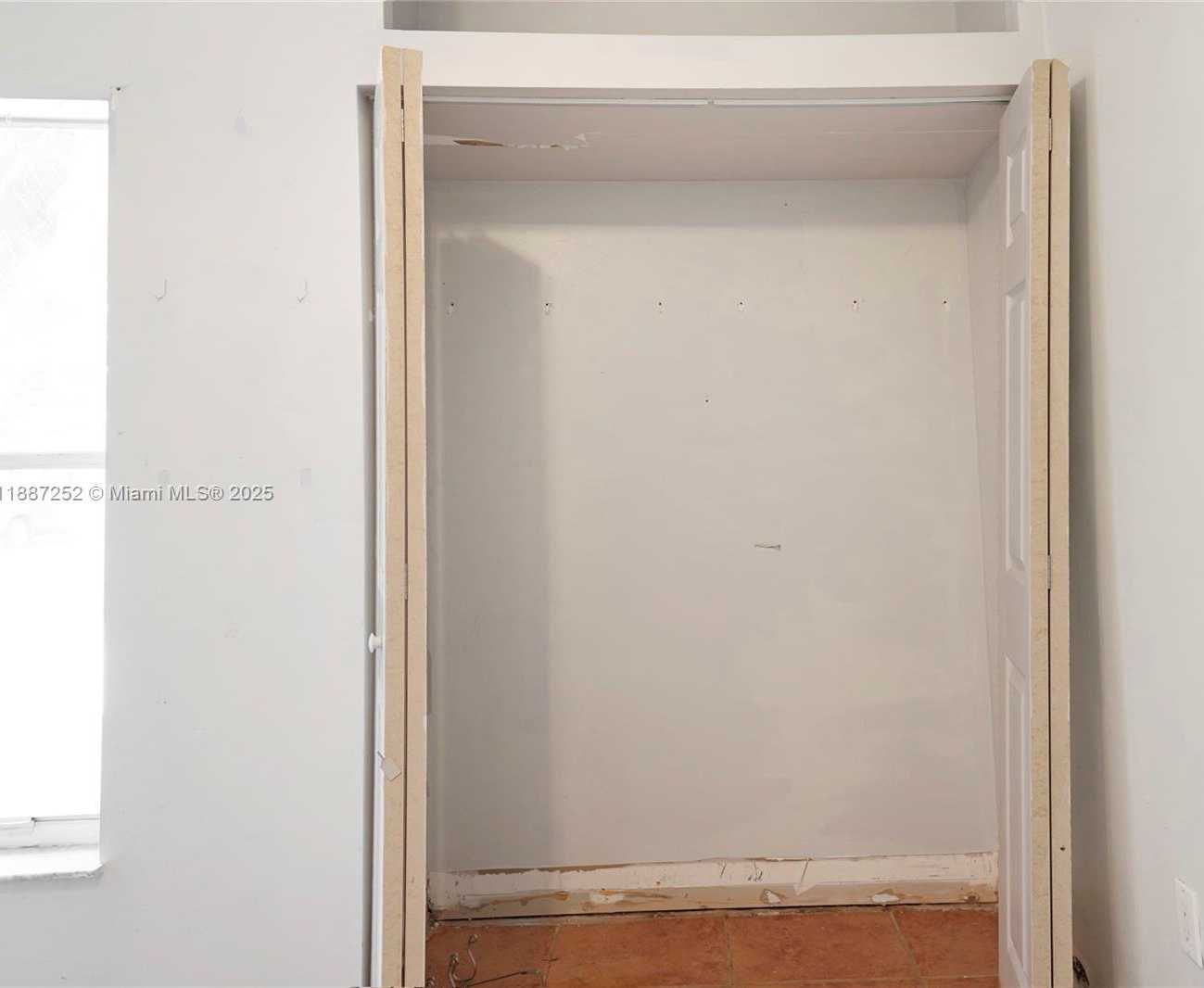 Small Image of 7978 NORTH WEST 200TH ST, Hialeah Number 17
