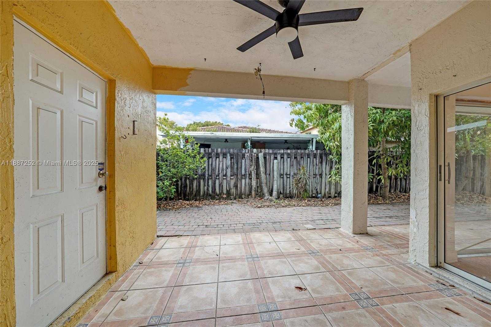Small Image of 7978 NORTH WEST 200TH ST, Hialeah Number 27
