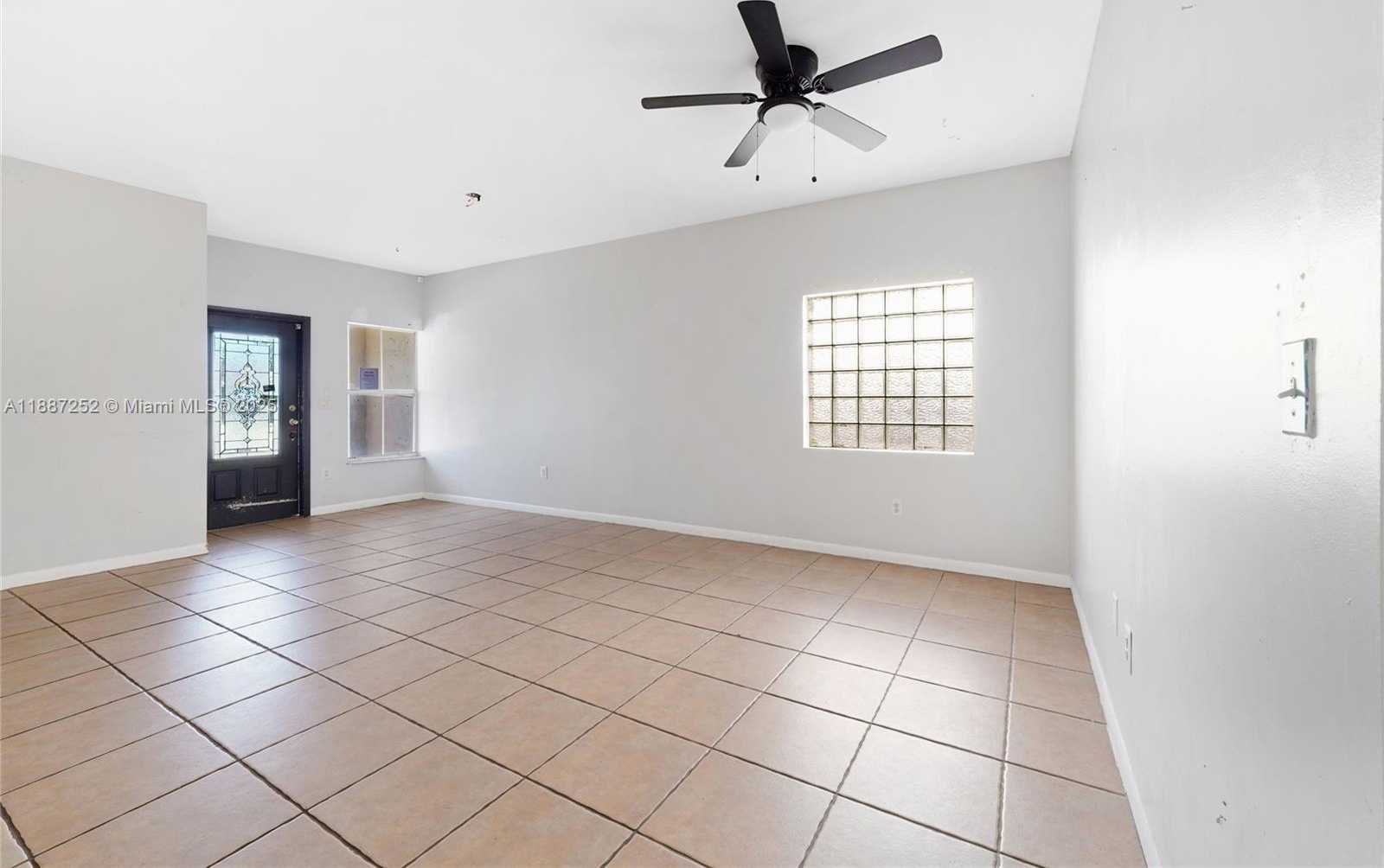Small Image of 7978 NORTH WEST 200TH ST, Hialeah Number 5