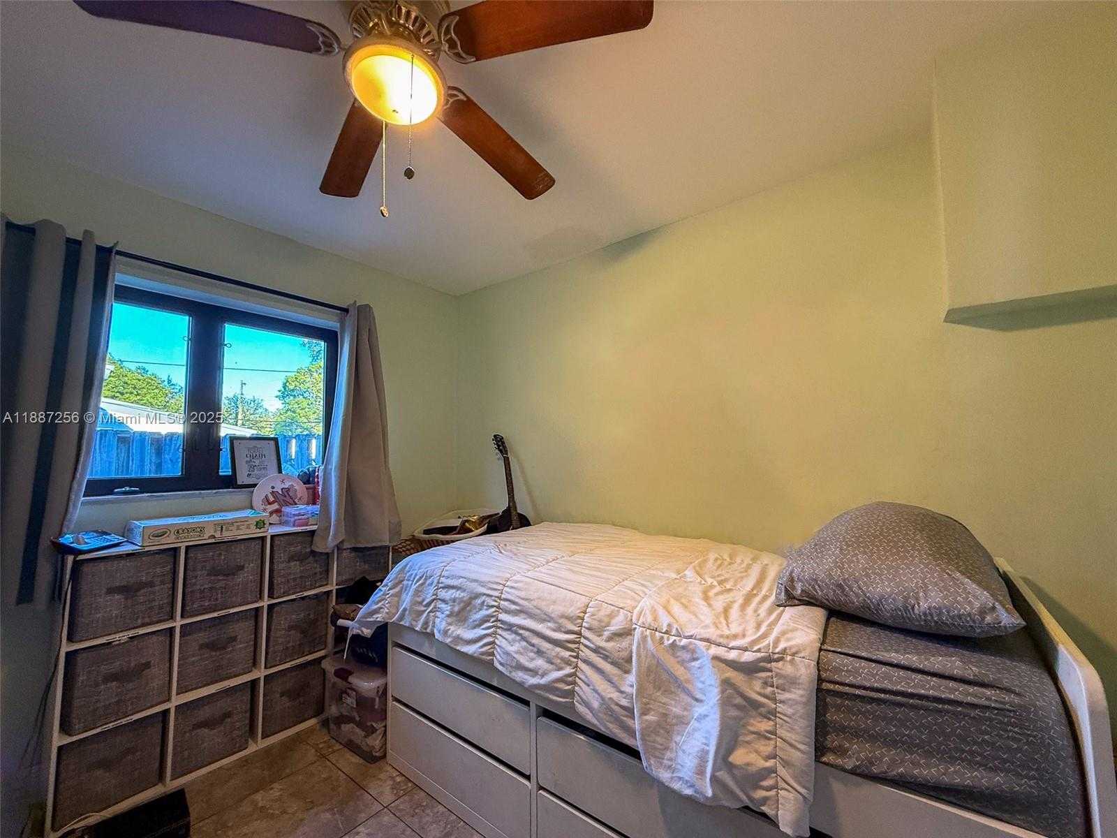 Small Image of 6630 CHARLESTON ST, Hollywood Number 10