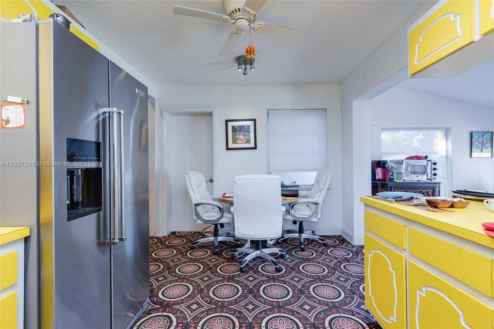 Small Image of 1431 WILEY ST, Hollywood Number 18