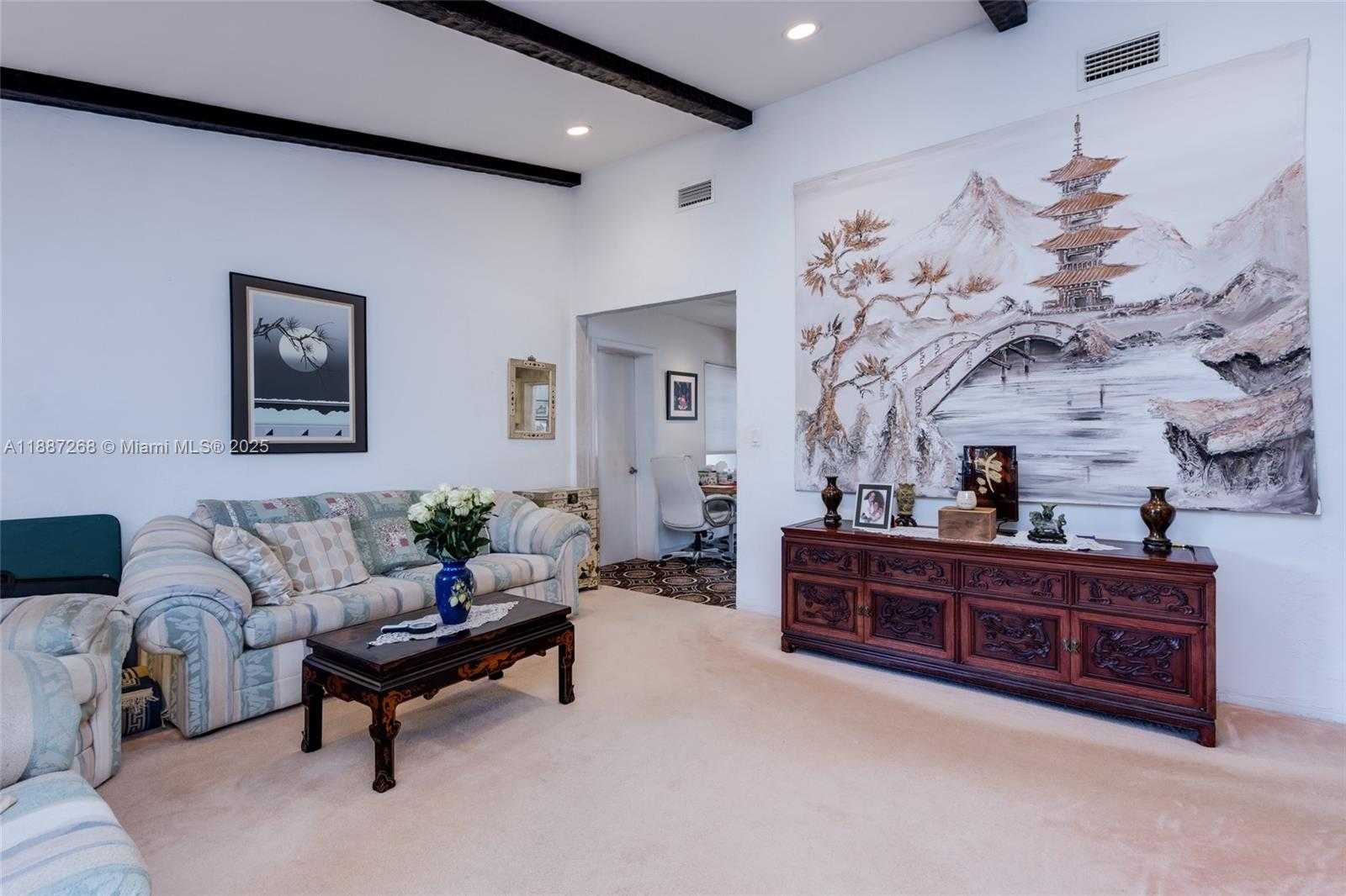 Small Image of 1431 WILEY ST, Hollywood Number 20