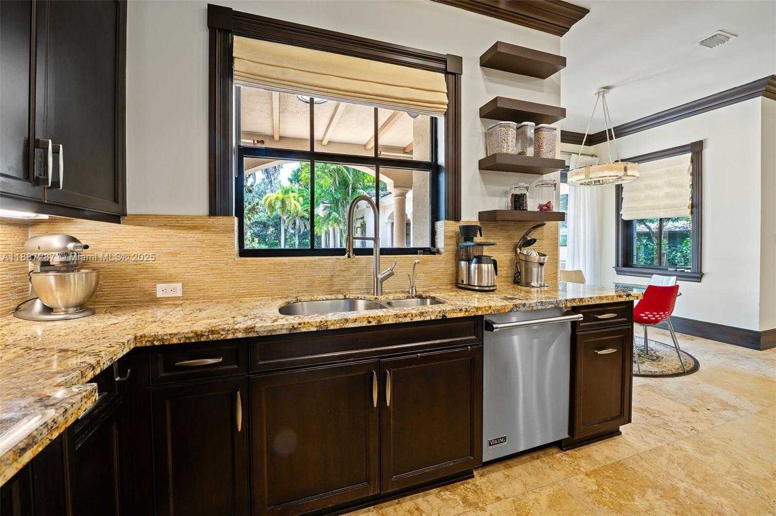 Small Image of 9601 SOUTH WEST 60 CT, Pinecrest Number 13