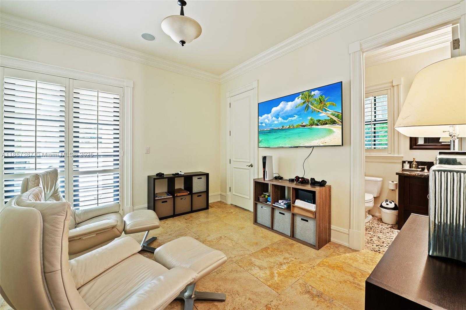 Small Image of 9601 SOUTH WEST 60 CT, Pinecrest Number 19