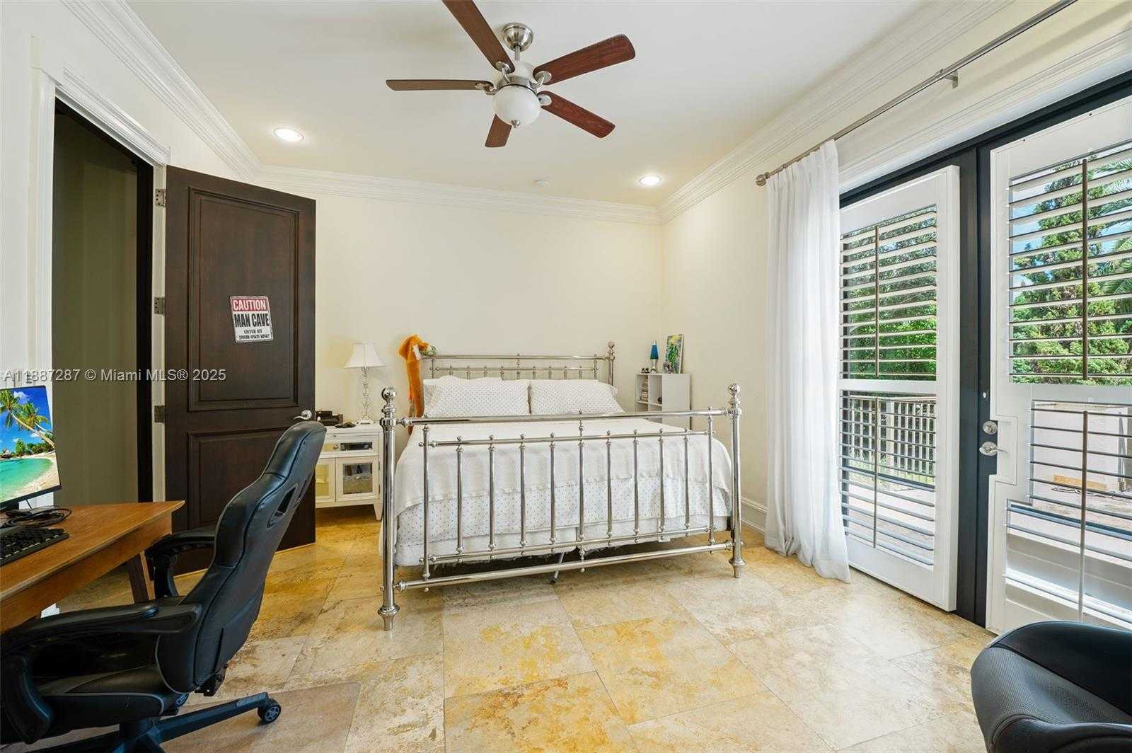 Small Image of 9601 SOUTH WEST 60 CT, Pinecrest Number 29