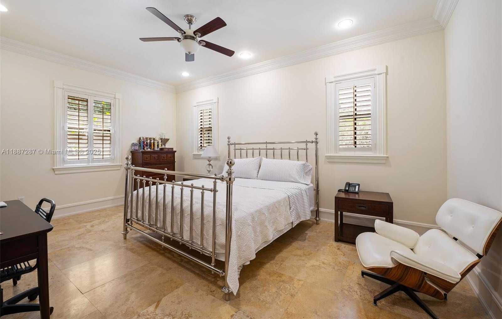 Small Image of 9601 SOUTH WEST 60 CT, Pinecrest Number 39