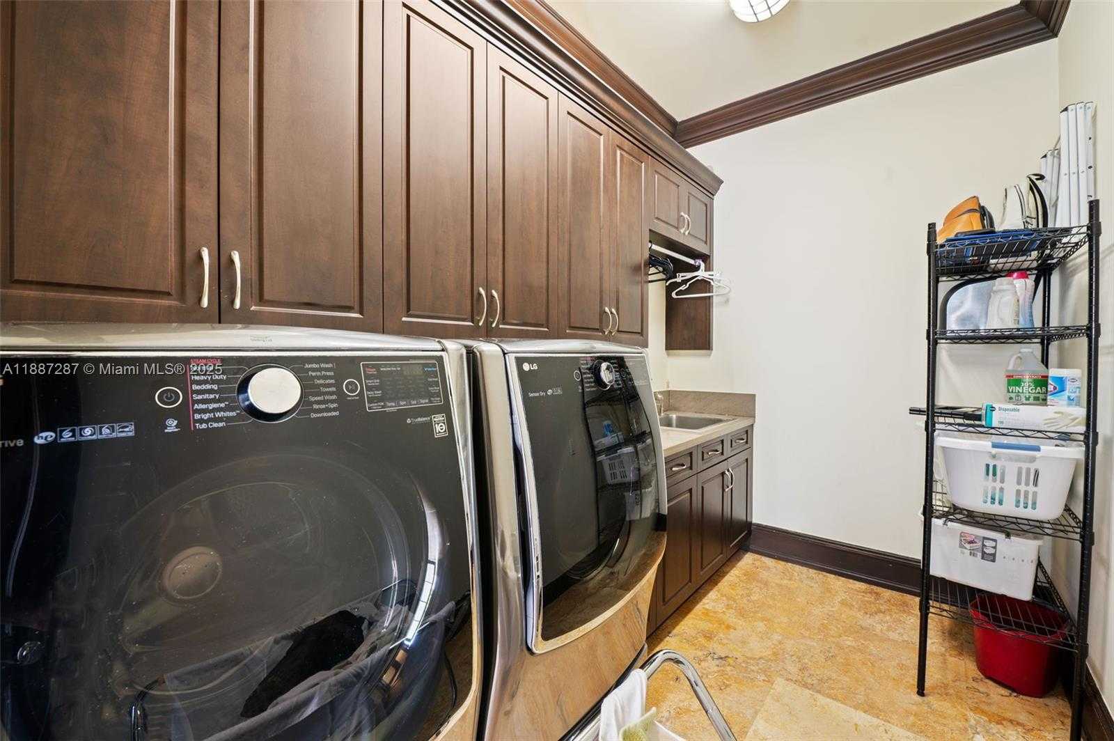 Small Image of 9601 SOUTH WEST 60 CT, Pinecrest Number 41