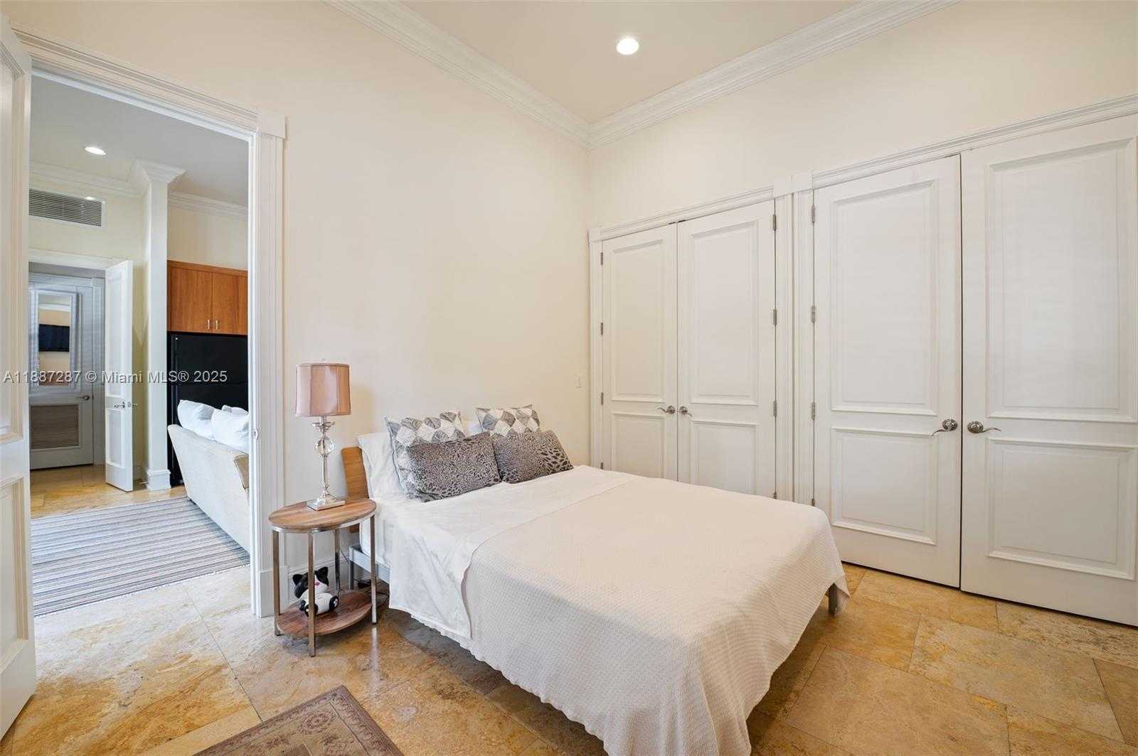 Small Image of 9601 SOUTH WEST 60 CT, Pinecrest Number 44