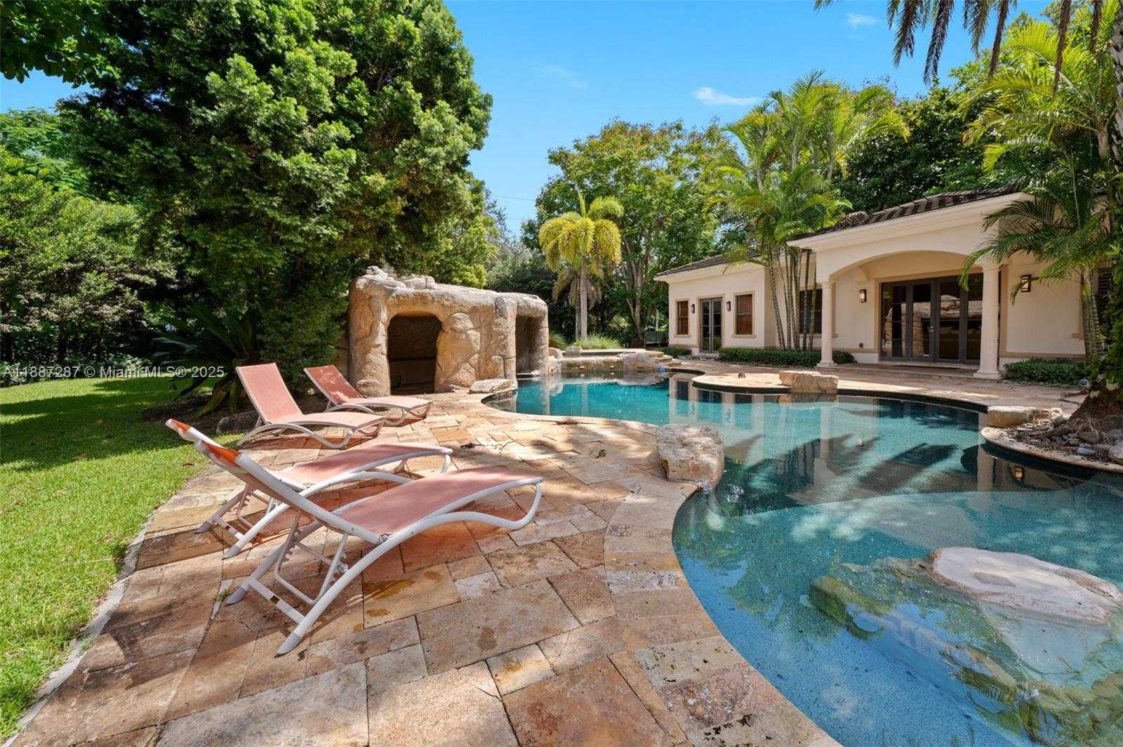 Small Image of 9601 SOUTH WEST 60 CT, Pinecrest Number 54