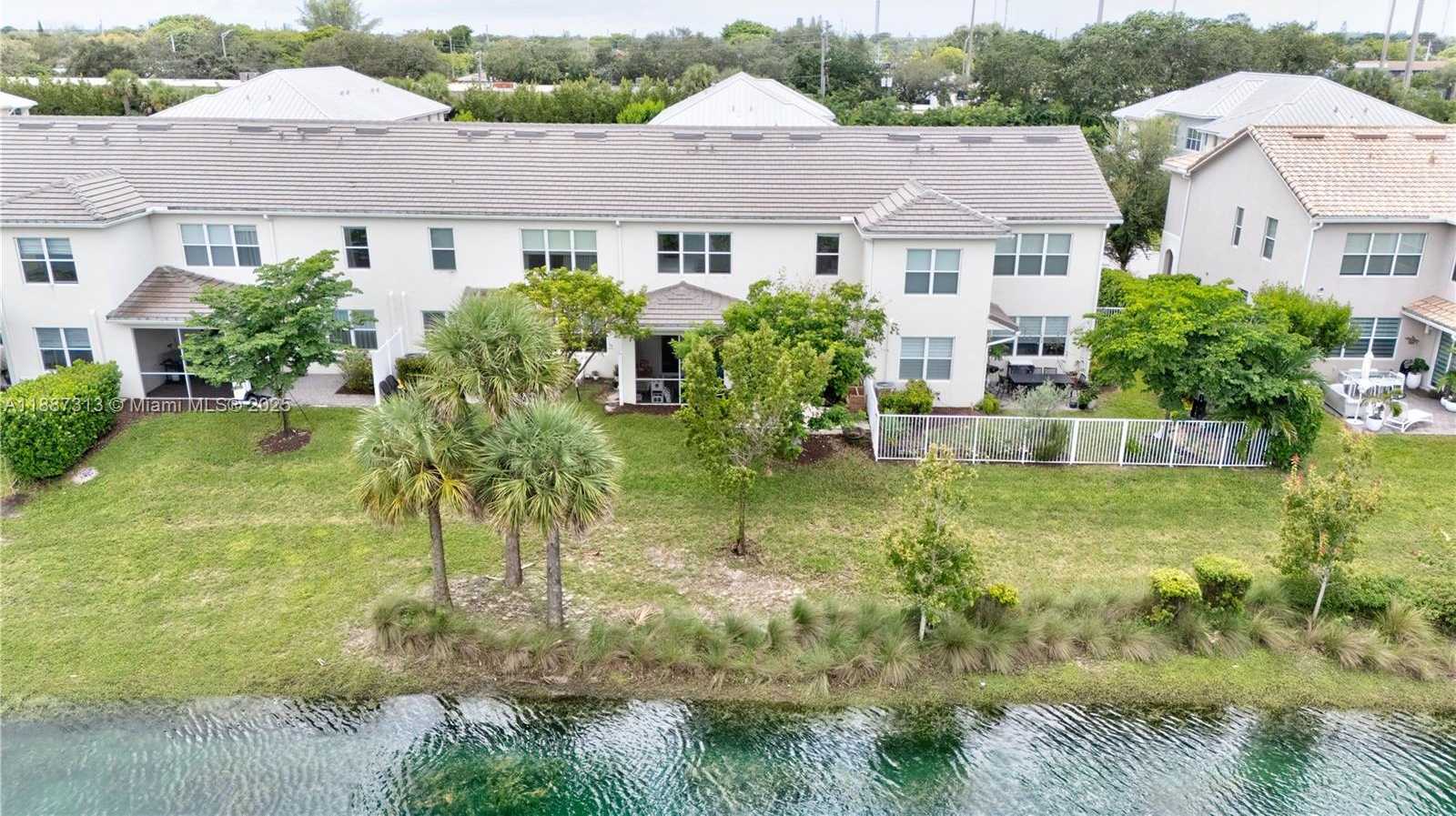 Small Image of 4955 EUCALYPTUS DR, Hollywood Number 15