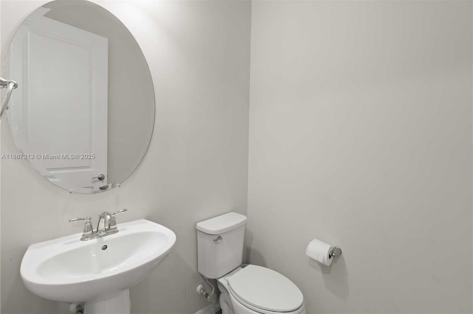 Small Image of 4955 EUCALYPTUS DR, Hollywood Number 17