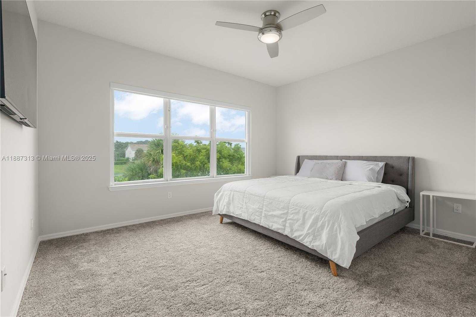 Small Image of 4955 EUCALYPTUS DR, Hollywood Number 20