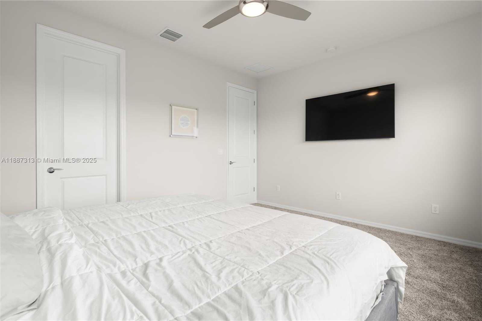 Small Image of 4955 EUCALYPTUS DR, Hollywood Number 22