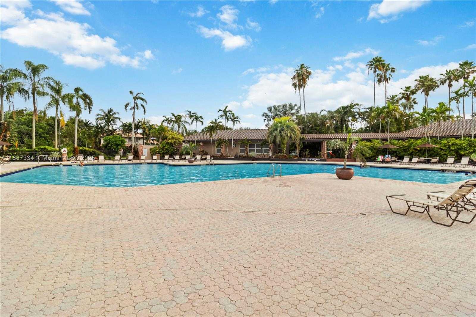 Small Image of 10741 NORTH SARATOGA DR, Cooper City Number 23