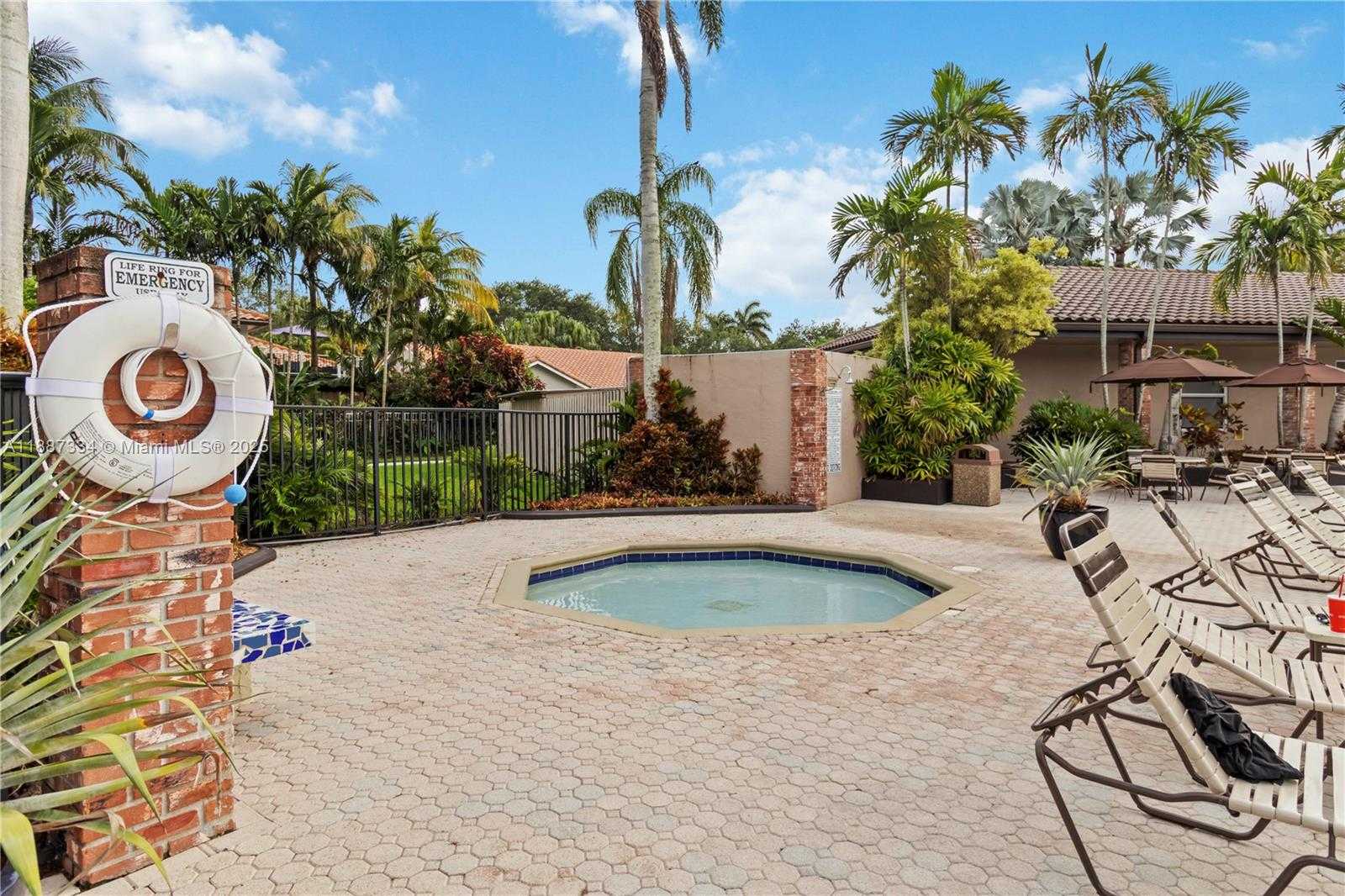 Small Image of 10741 NORTH SARATOGA DR, Cooper City Number 28