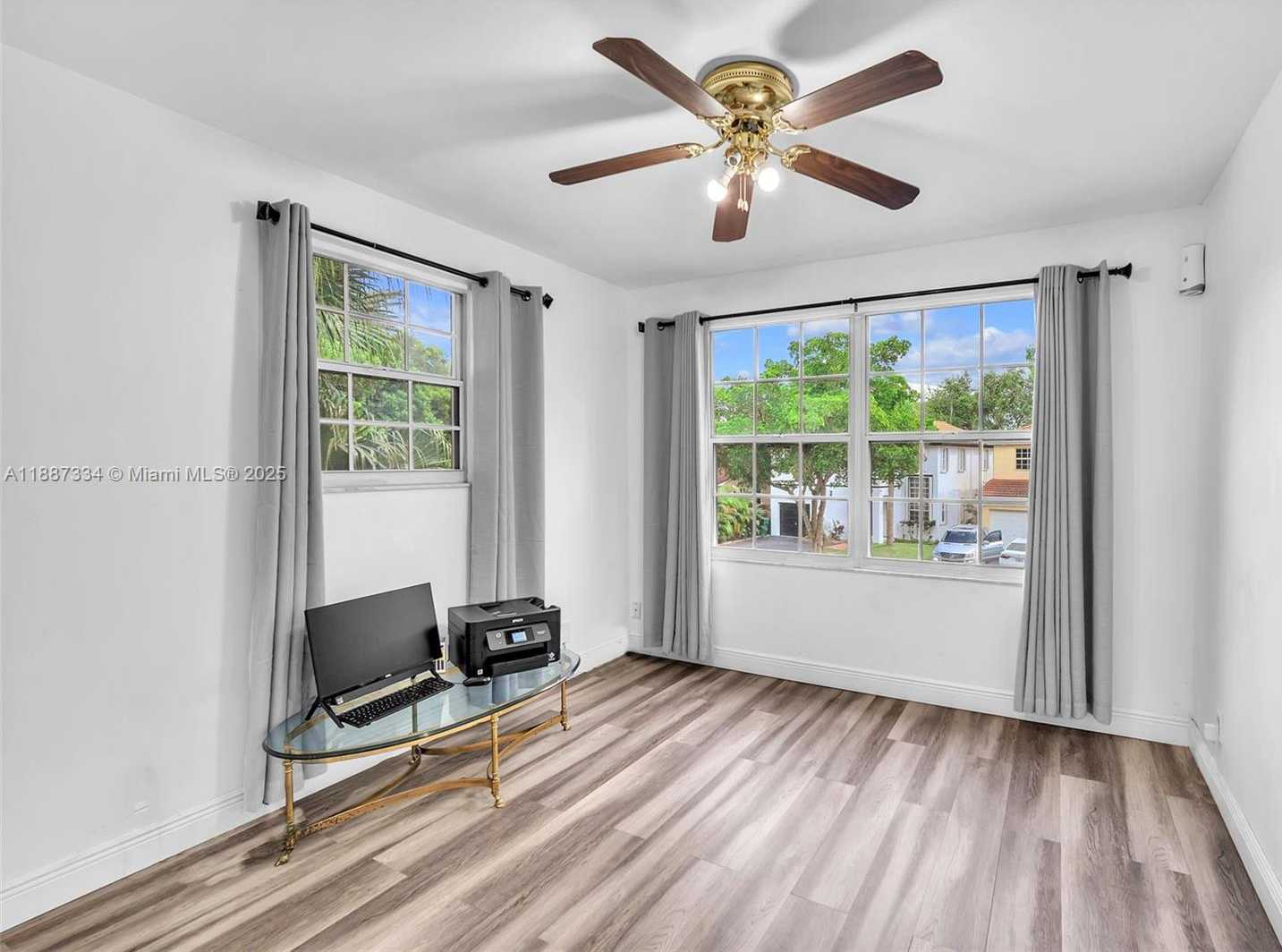 Small Image of 10741 NORTH SARATOGA DR, Cooper City Number 6