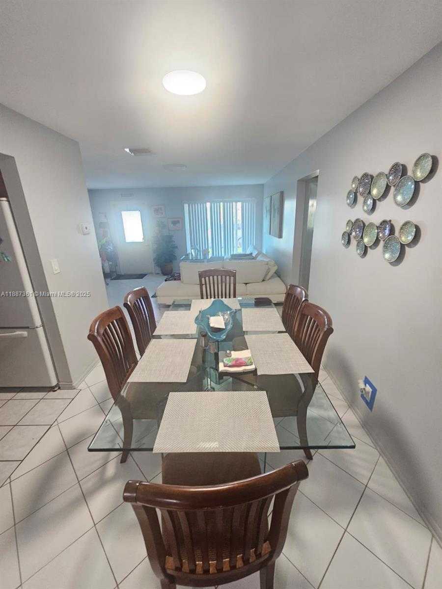Small Image of 5010 NORTH WEST 51ST CT, Tamarac Number 11