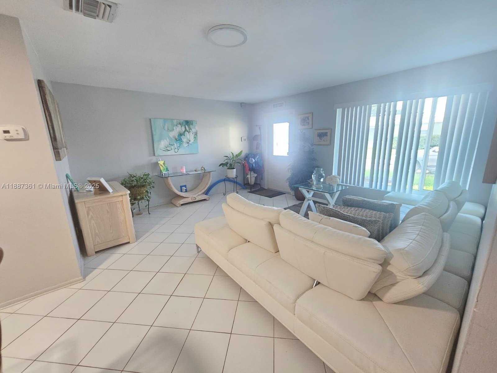Small Image of 5010 NORTH WEST 51ST CT, Tamarac Number 9