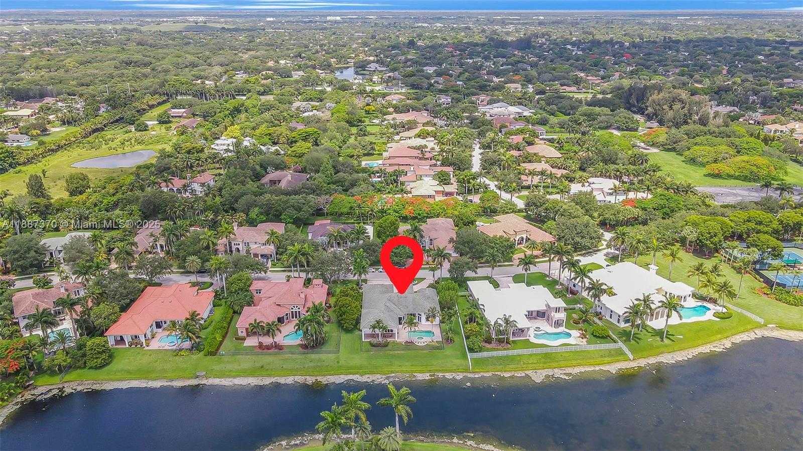 Small Image of 3250 WEST STONEBROOK CIR, Davie Number 2