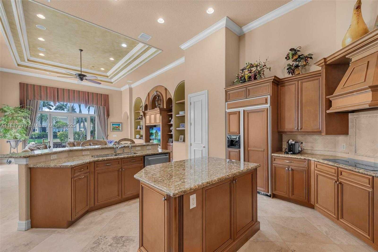Small Image of 3250 WEST STONEBROOK CIR, Davie Number 22