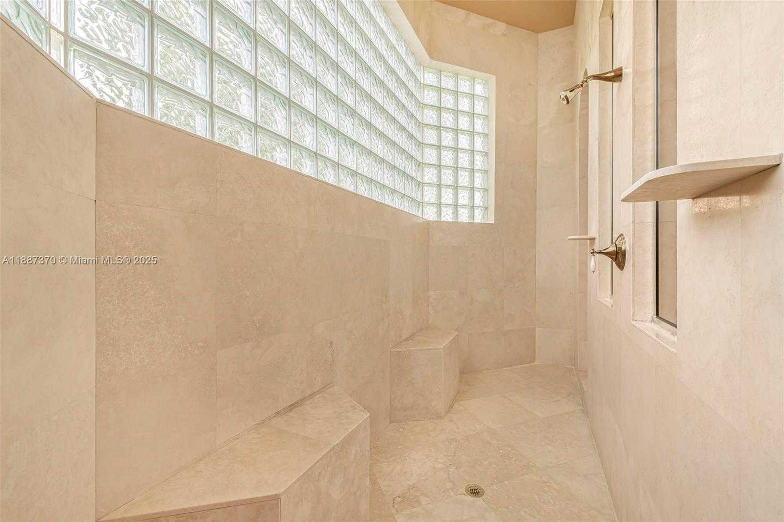 Small Image of 3250 WEST STONEBROOK CIR, Davie Number 43