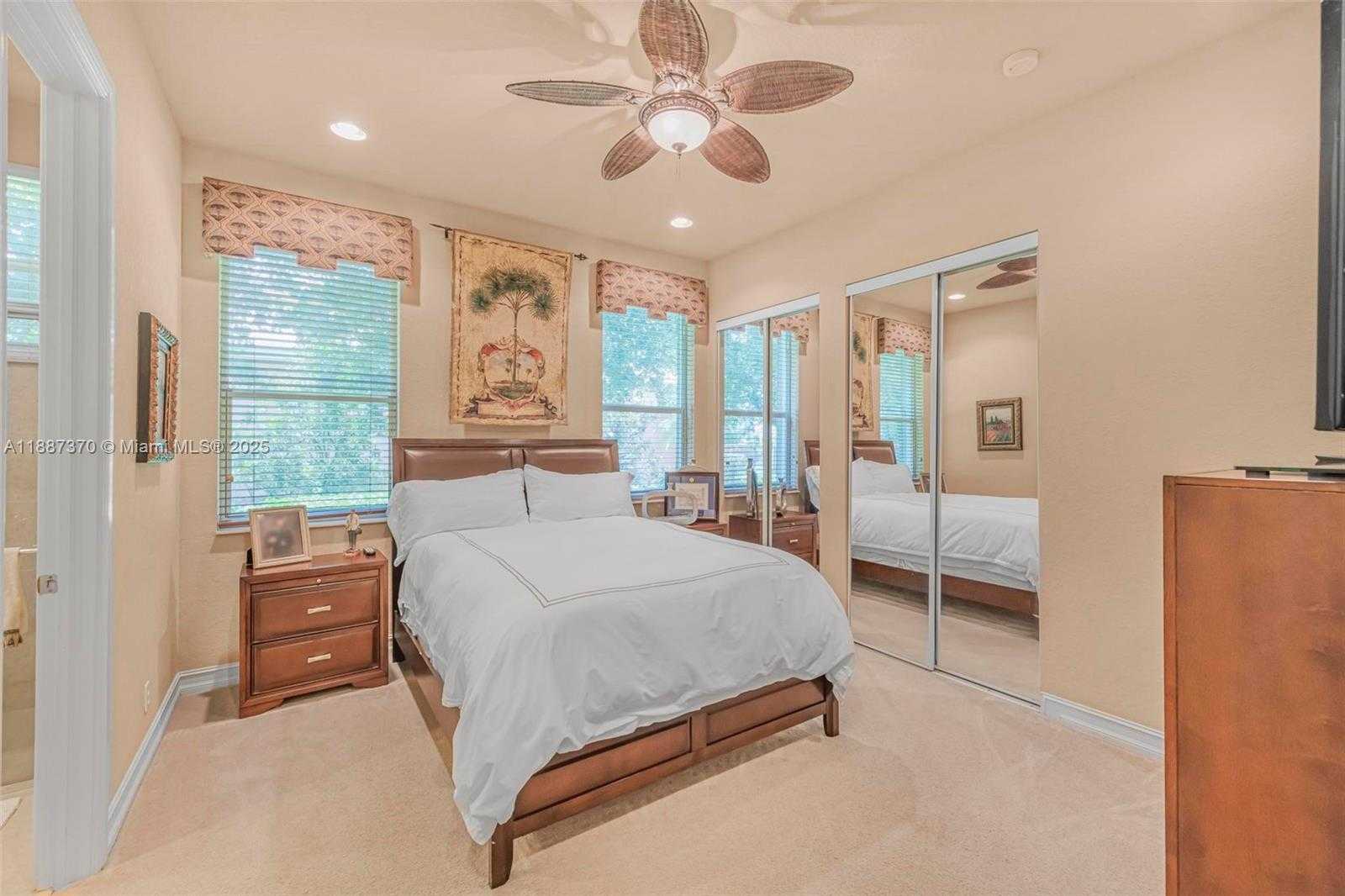 Small Image of 3250 WEST STONEBROOK CIR, Davie Number 46
