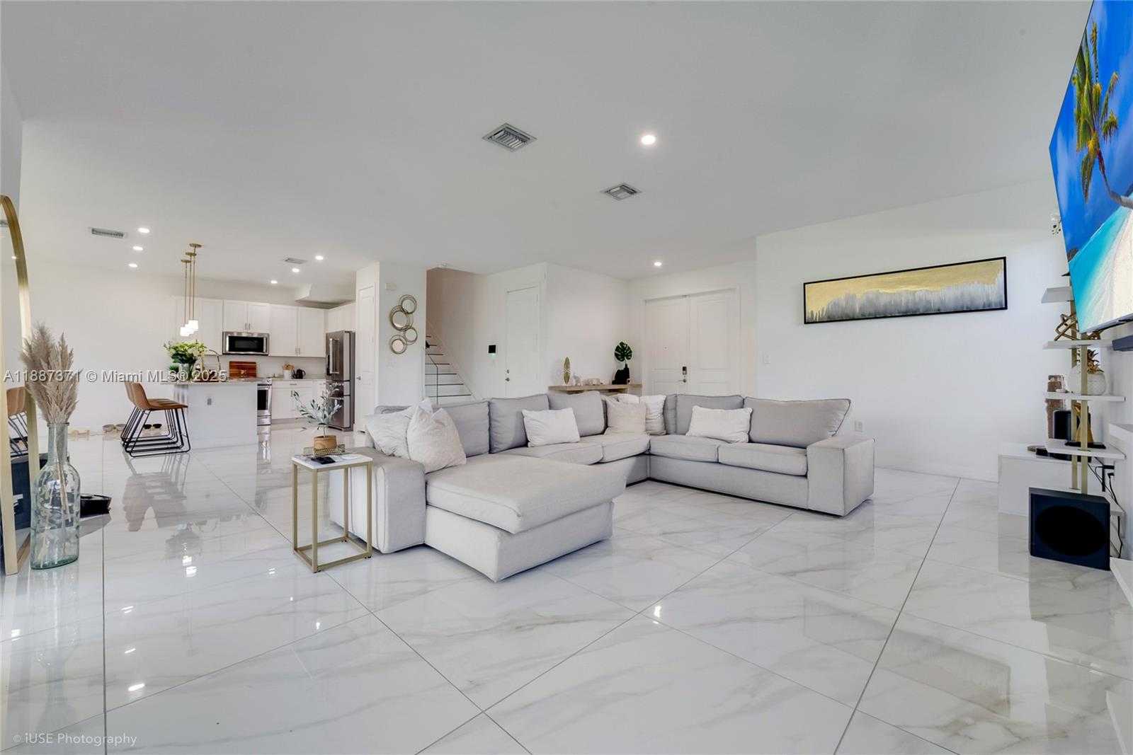 Small Image of 23241 SOUTH WEST 107TH AVE, Homestead Number 14
